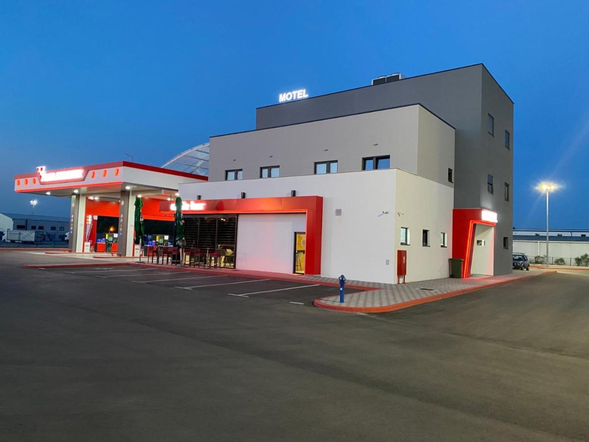 Belamionix Motel Bosanski Samac ภายนอก รูปภาพ